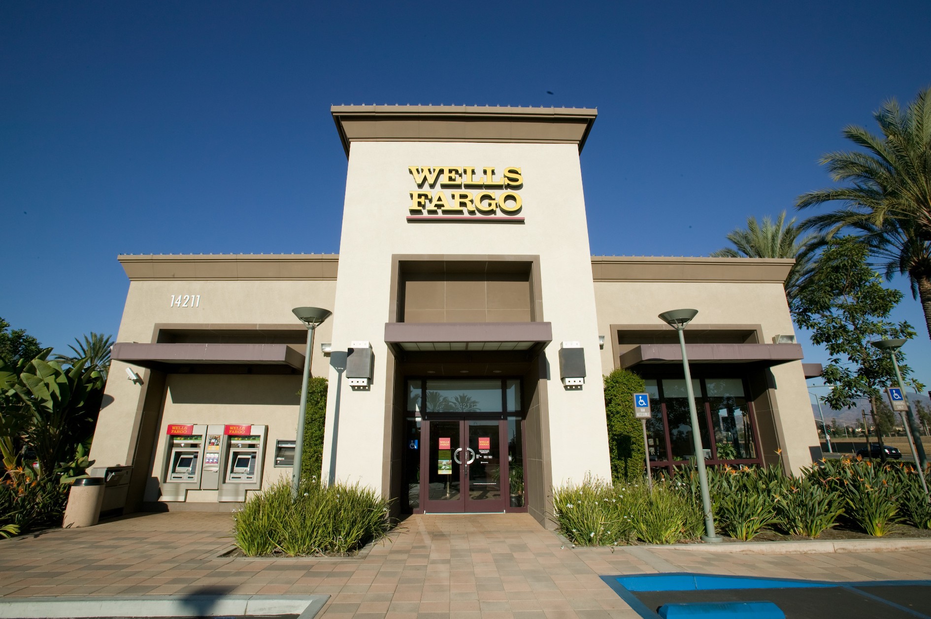 Wells Fargo Bank - Irvine | DEB Construction, LLC